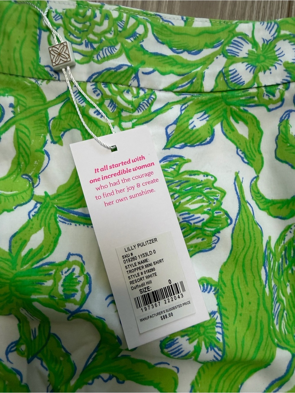 Lilly Pulitzer Tropper Mini Skirt Resort White Daffodil Hill preppy resort - Picture 4 of 6